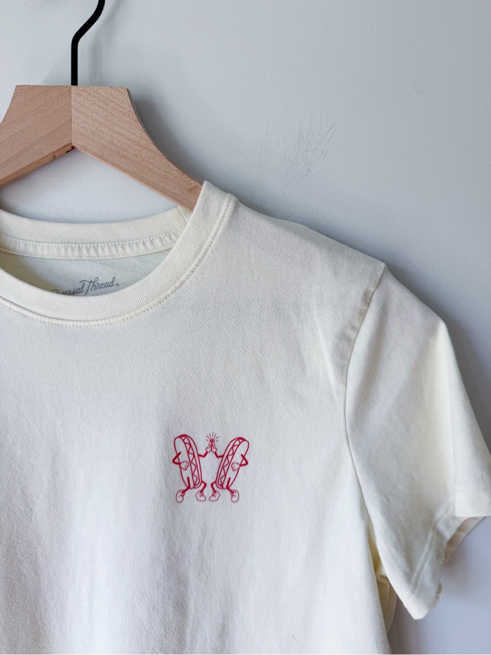 Universal Thread Graphic Tee - Picture 4 of 6
